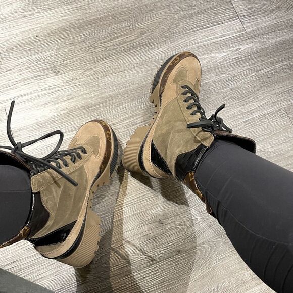 Louis Vuitton Laureate Platform Desert Boots - Picture 2 of 9